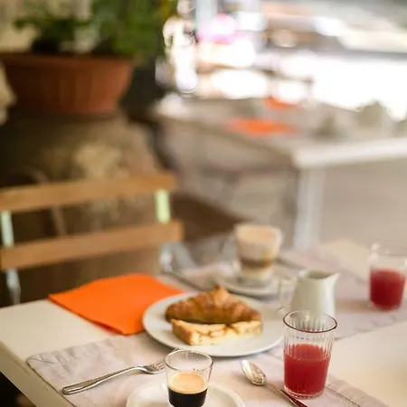 ベッド・アンド・ブレックファスト Relais La Crocetta